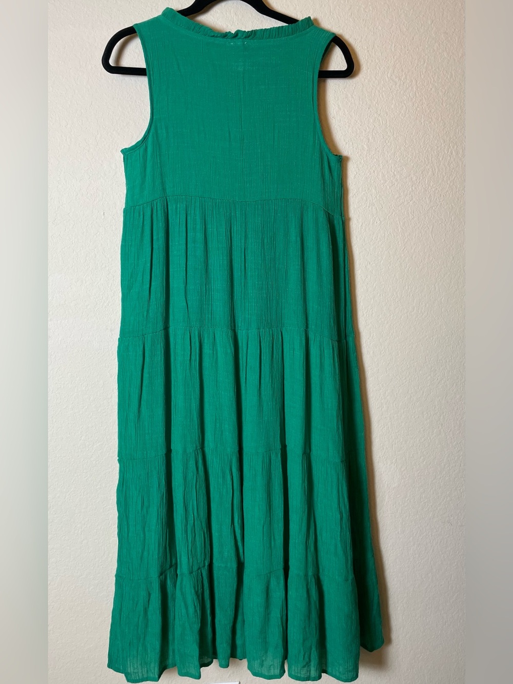 NAIF Emerald Green Tiered Maxi Dress Sz S | Sleeveless Boho Flowy Textured Maxi - Picture 5 of 9